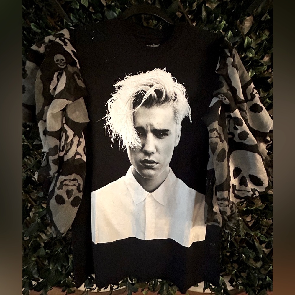 UPCYCLED one of a kind, JUSTIN BEIBER Band Music T Shirt